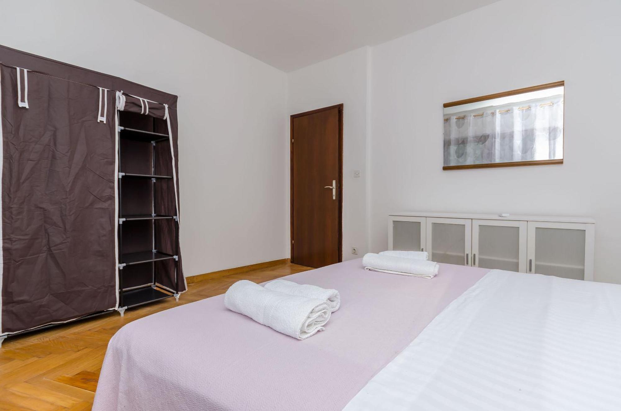 Apartments Tabak 特罗吉尔 外观 照片